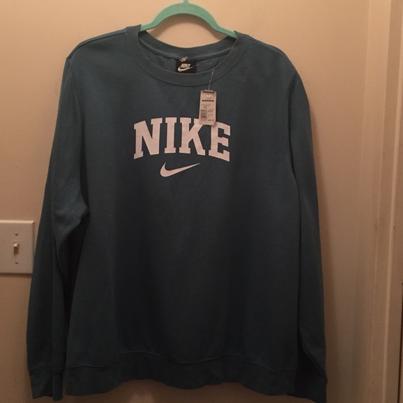 Womens Nike Pullover Sweater - Picture 4 of 9